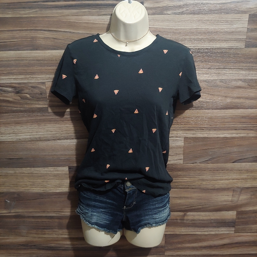 🎉🛍 PINK pizza t shirt size xs